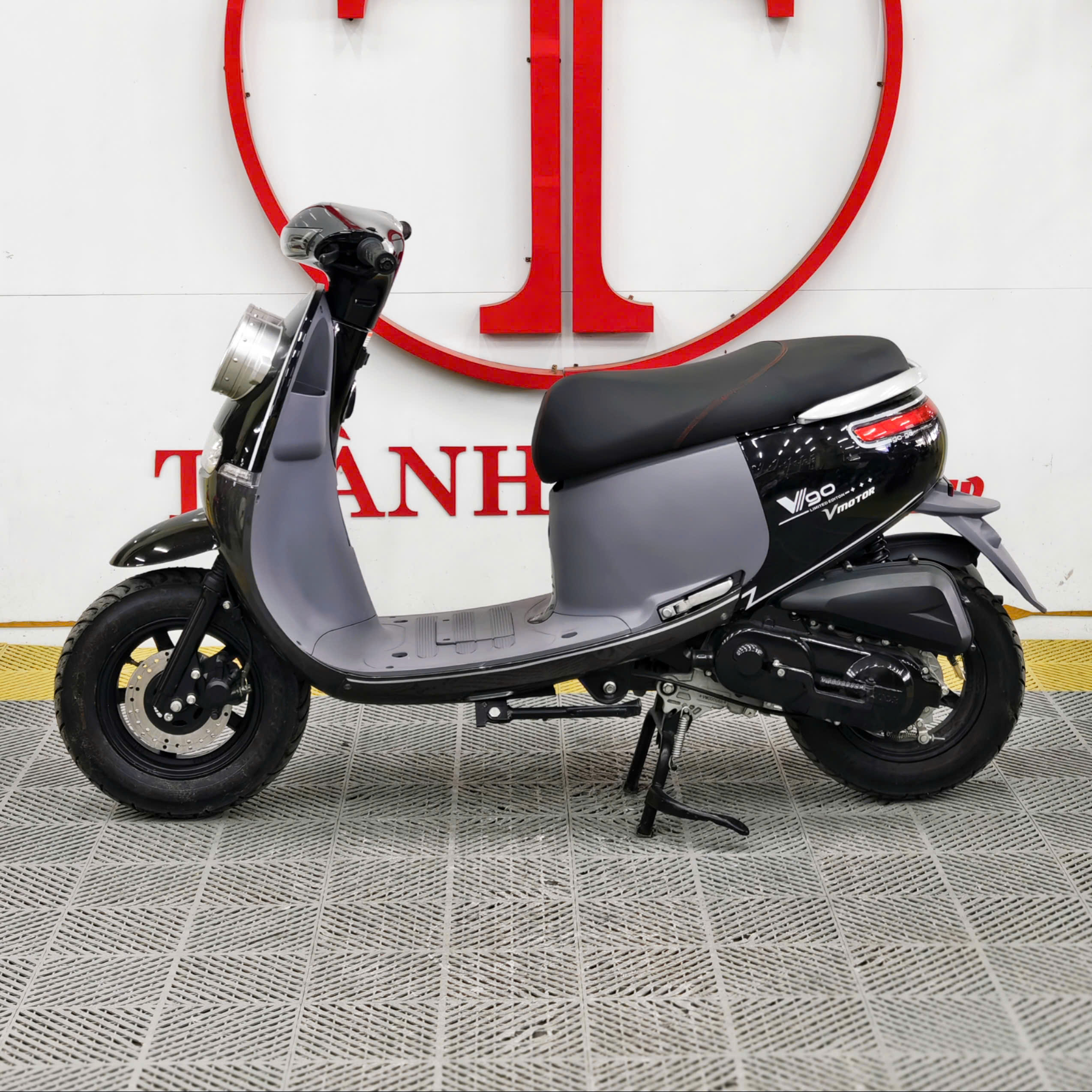 z7625988844150_5aebf533dfa8d960729f8395ad8188ca