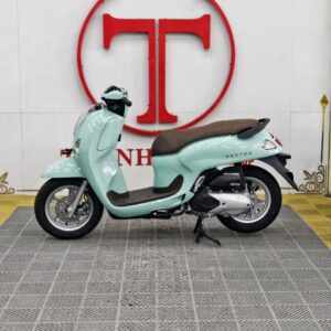 SCOOPY 2025 SMK