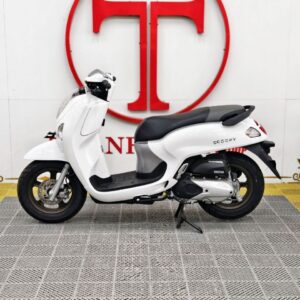 SCOOPY 2025 SMK
